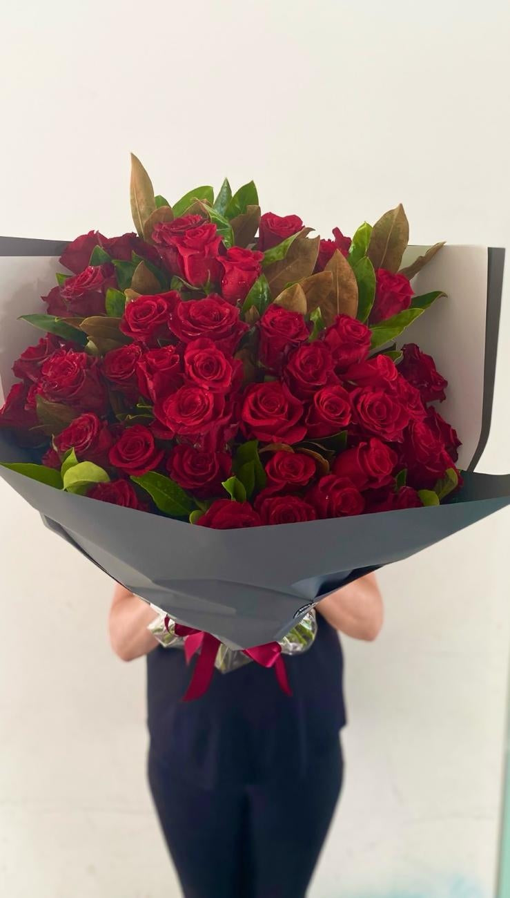 50 Red Rose Supreme